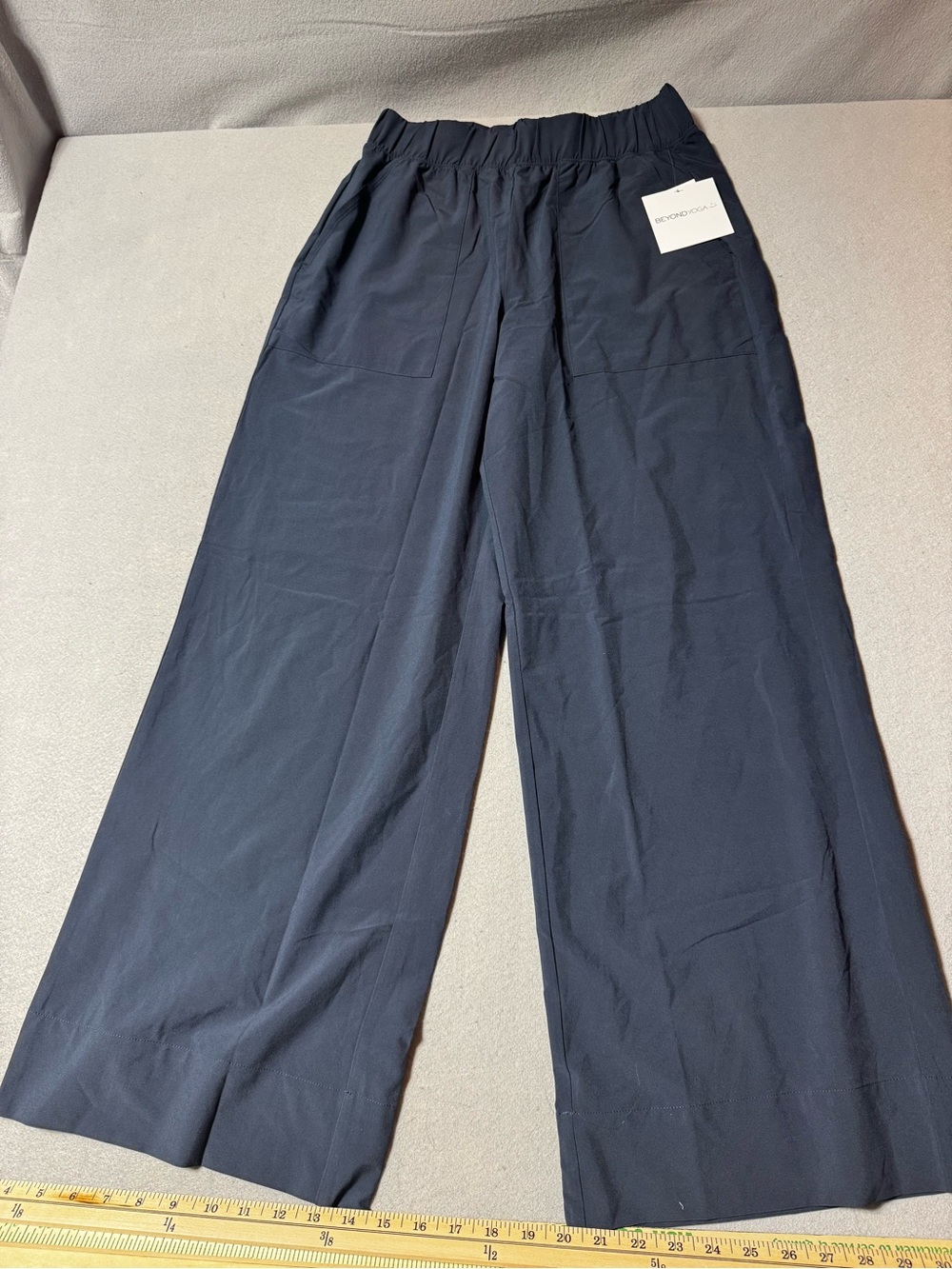 NWT Betond Yoga Wide-Leg Elastic-Waist Women’s Chinos in Navy Size S